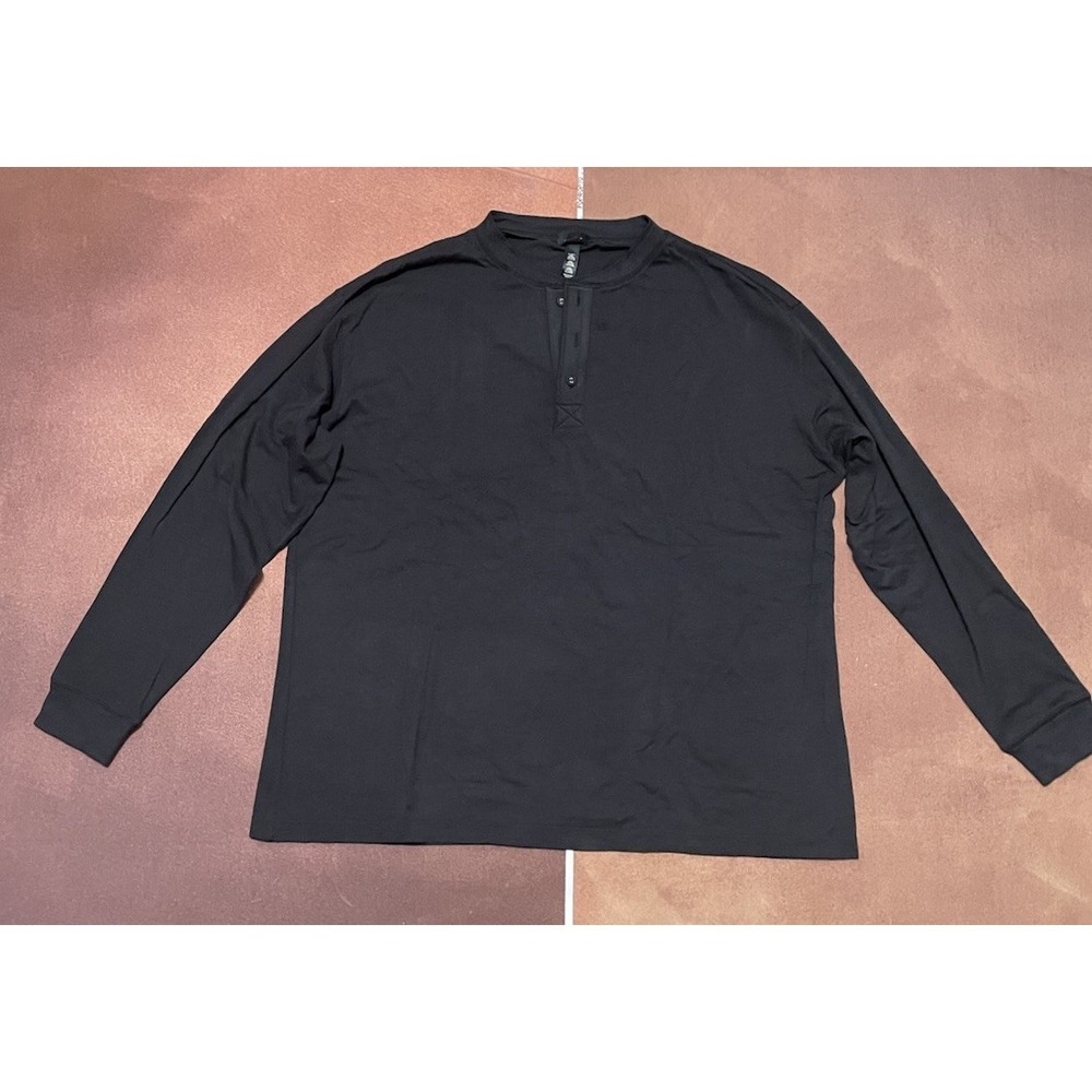 Skims Buttery Soft Long Sleeves Henley‎ Top Size M Comfort Travel Layering Sleep